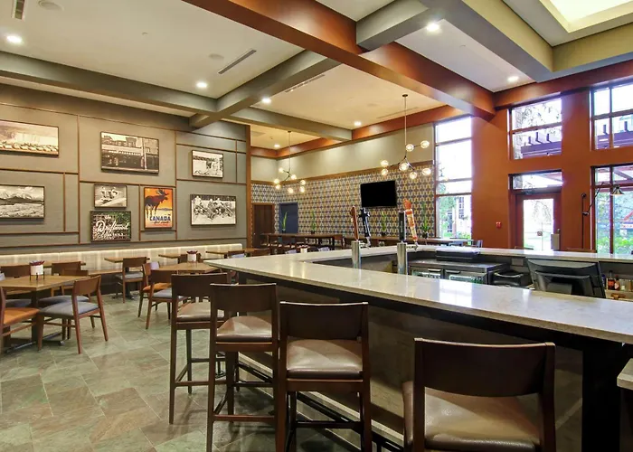Doubletree Fallsview Resort & Spa By Hilton - Niagara Falls