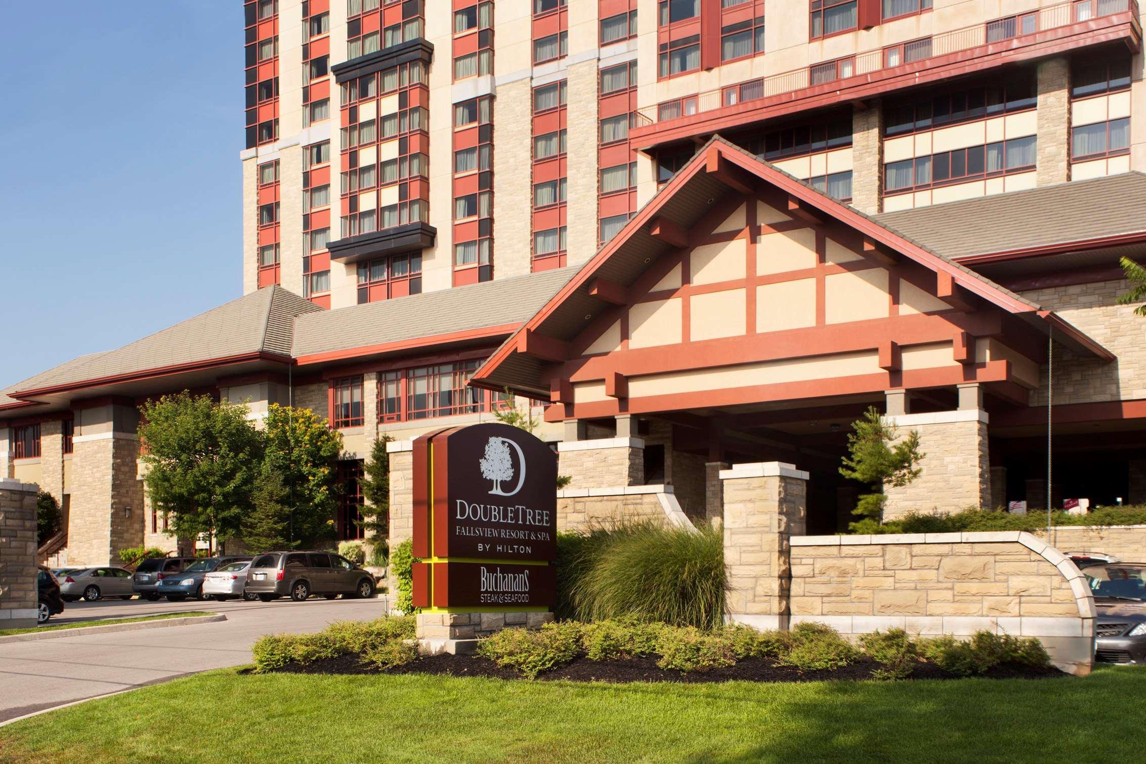 Doubletree Fallsview & By Hilton - 4*